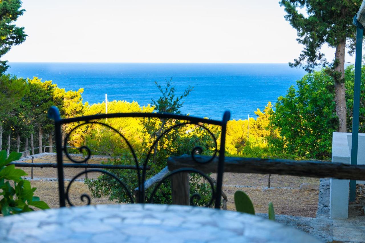Camping La Scogliera Santa Cesarea Terme Exterior photo